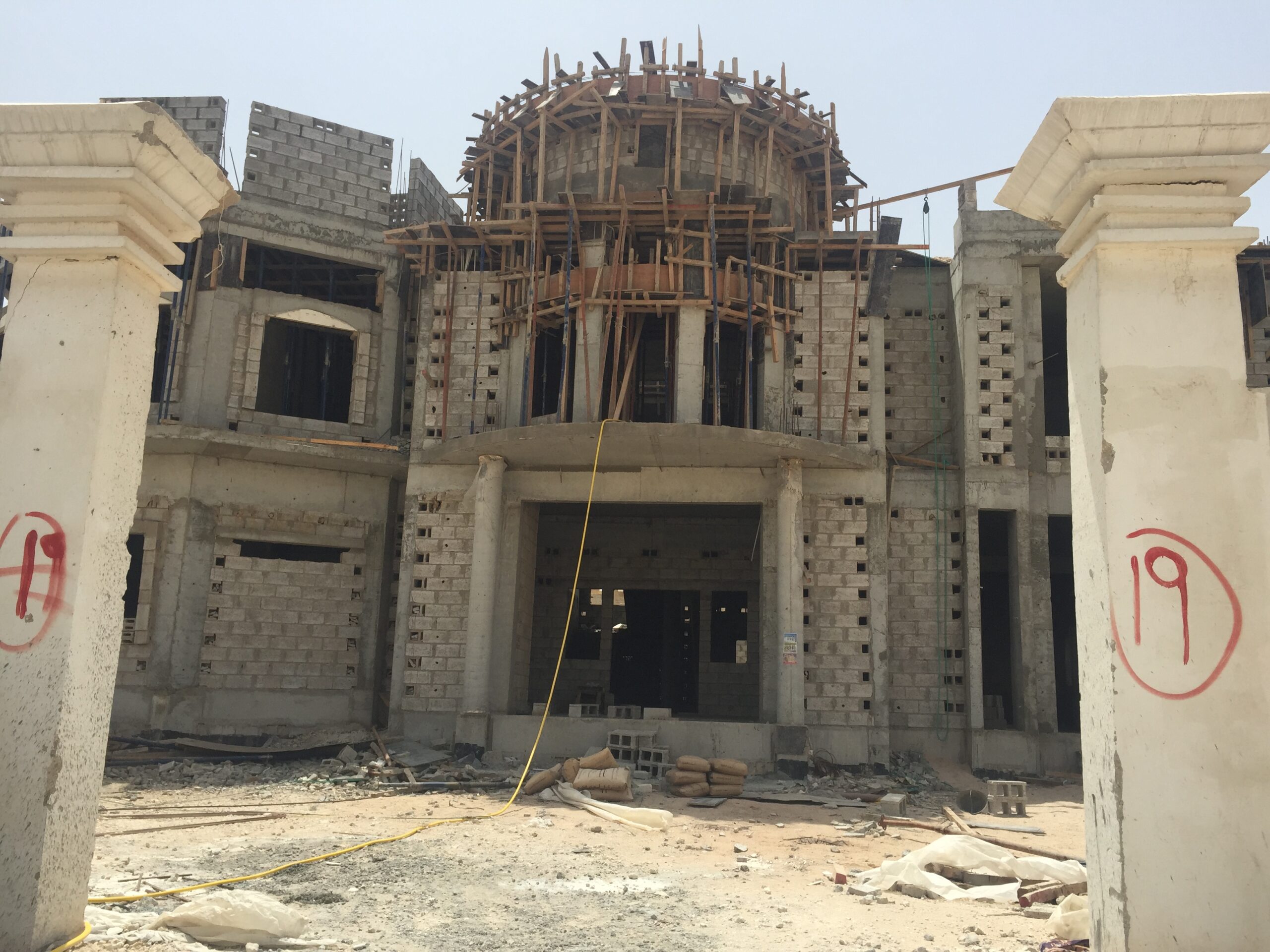 14 : STRUCTURE + PLASTER + WALLS