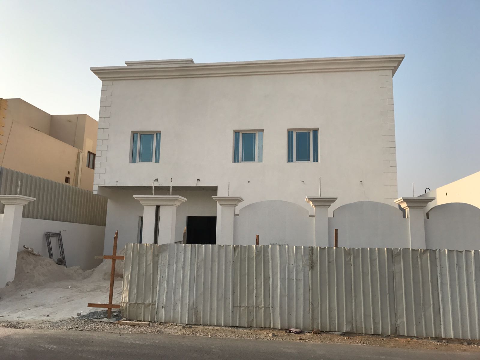 59 :STRUCTURE + PLASTER + WALL