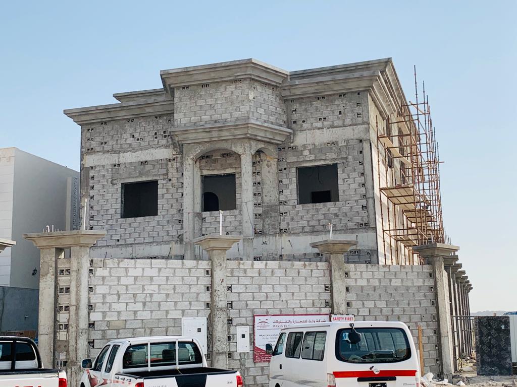 72 :STRUCTURE + PLASTER + WALL